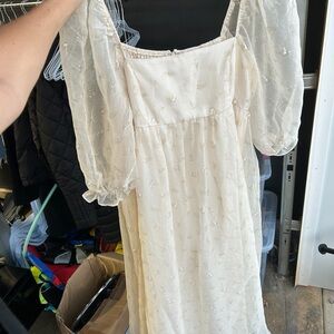 Elegant Cream Long Sleeve Dress